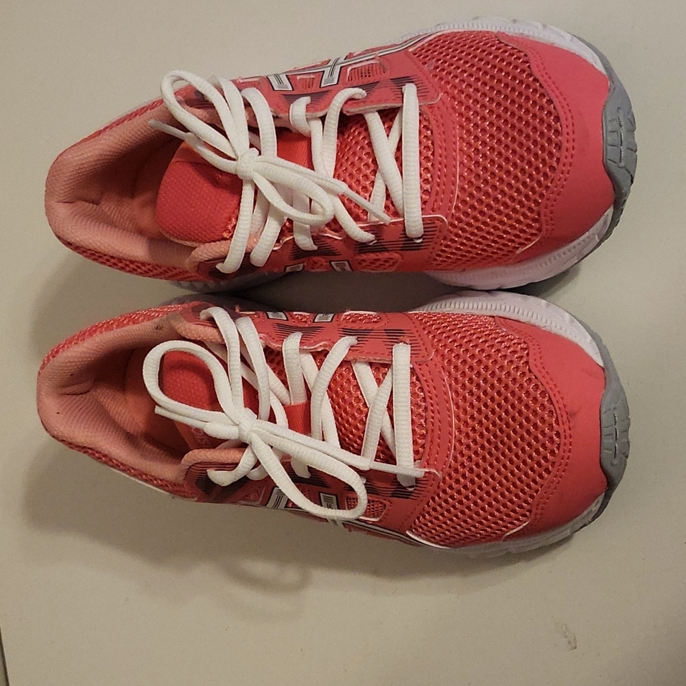 Asics Sneakers